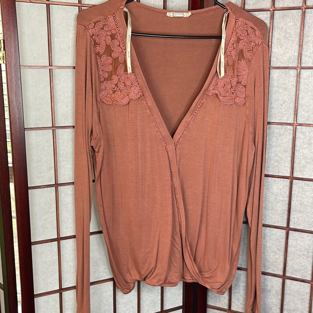Women’s Blouse